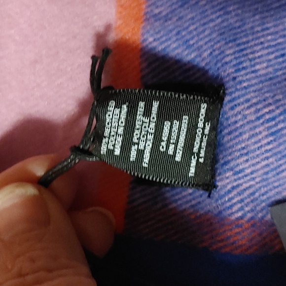 NWT Indigo Soft Plaid Blanket Scarf - Picture 9 of 10